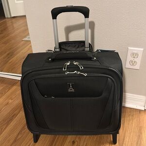 Rolling Travel Tote by Travelpro
